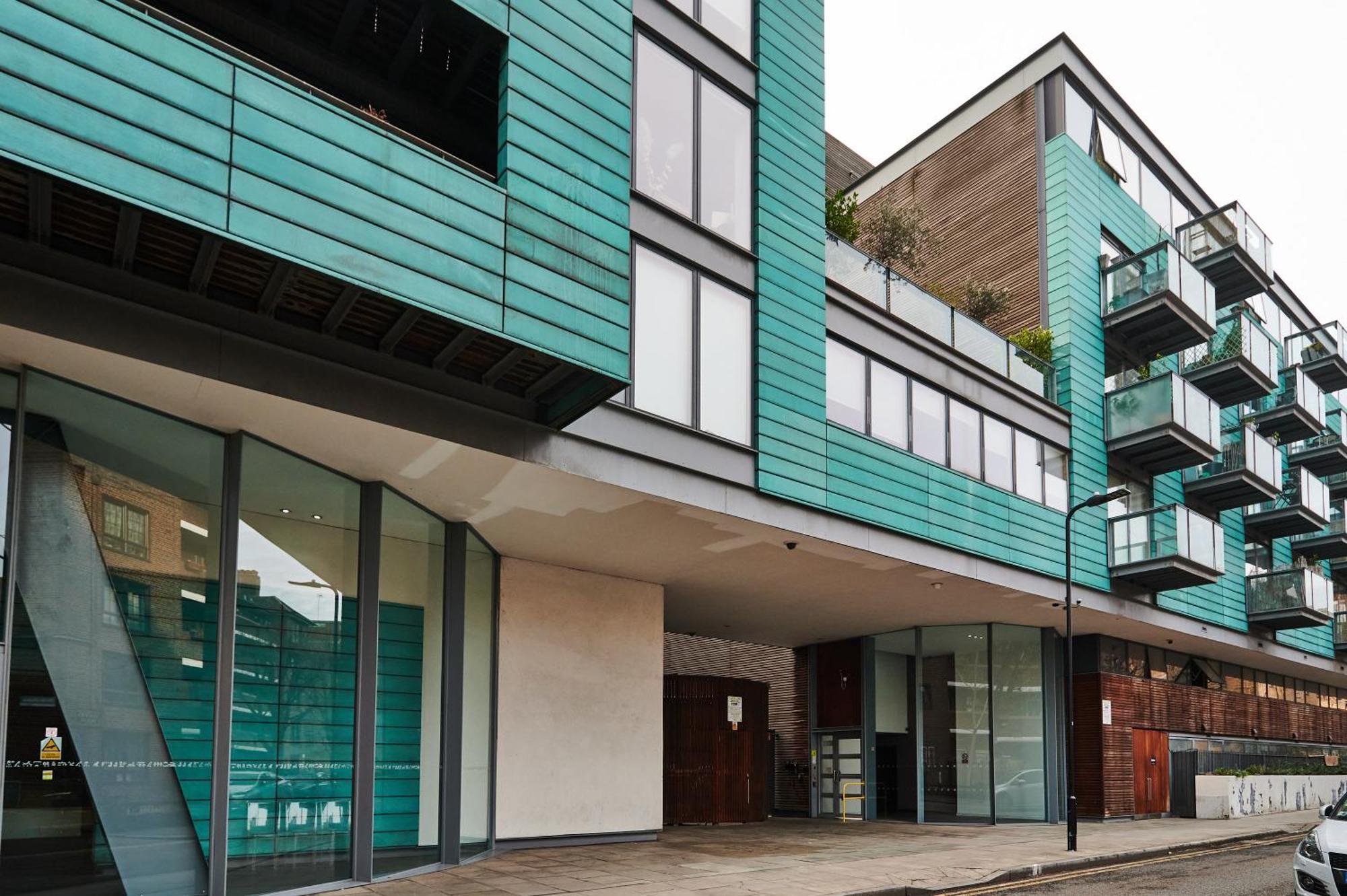 Bright 2 Bedroom Flat In Old Street With Balcony Лондон Екстериор снимка